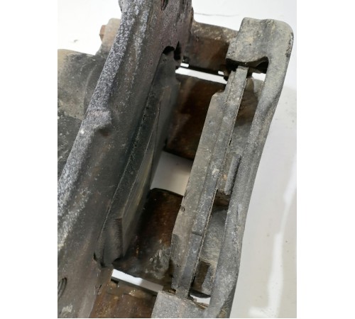 Суппорт тормозной передний левый