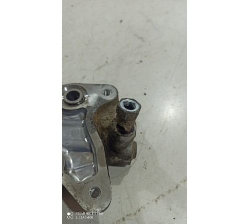 Кронштейн теплообменника масляного фильтра