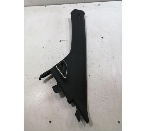 Обшивка стойки лобового стекла левая