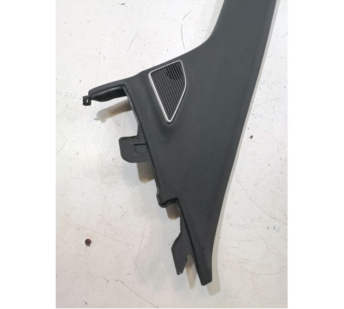 Обшивка стойки лобового стекла левая