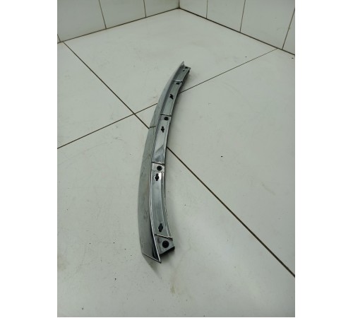 Накладка пластик кузова