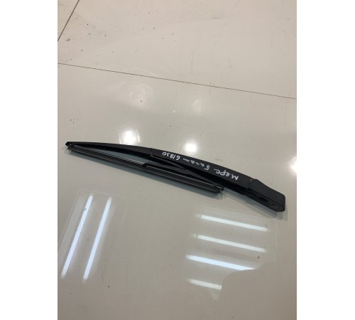 Стеклоочиститель крышки багажника