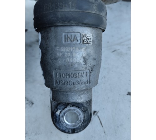 Ролик натяжителя