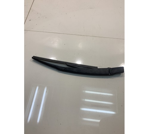 Стеклоочиститель крышки багажника