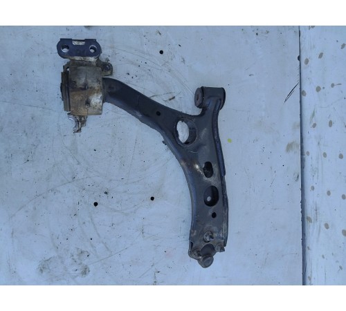 Рычаг подвески(передний левый)