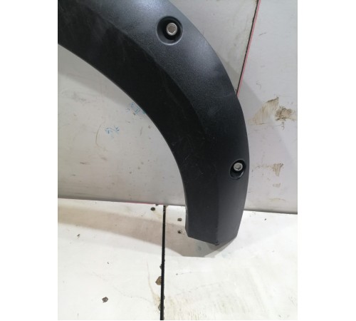 Накладка крыла переднего правого