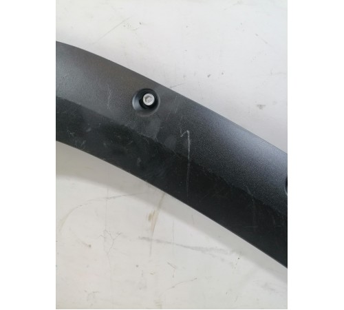 Накладка крыла переднего правого