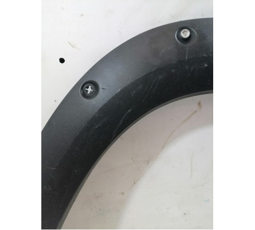 Накладка крыла переднего правого