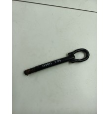 Крюк буксировочный