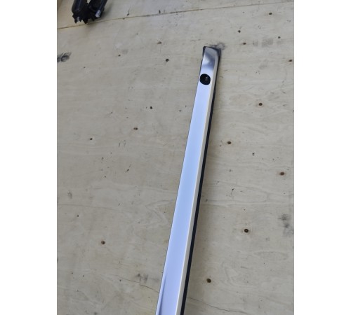 Рейлинг крыши левый