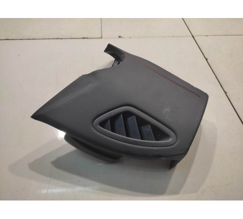 накладка торпеды(верхняя левая)