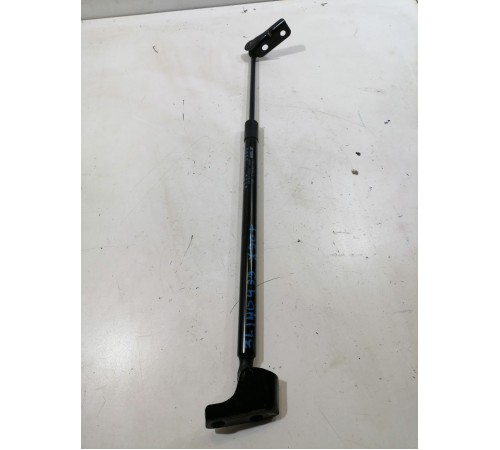 Амортизатор крышки багажника правый