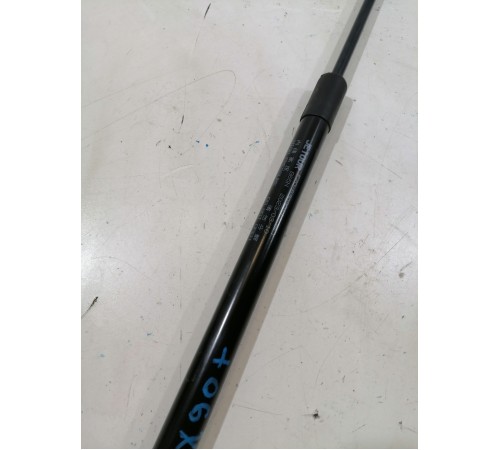 Амортизатор крышки багажника правый