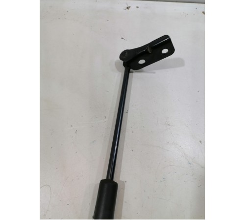 Амортизатор крышки багажника правый