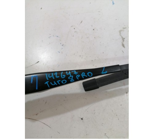 Поводок стеклоочистителя левый