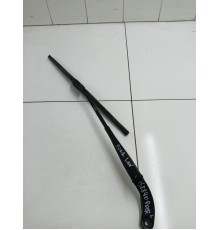 Поводок стеклоочистителя (левый)