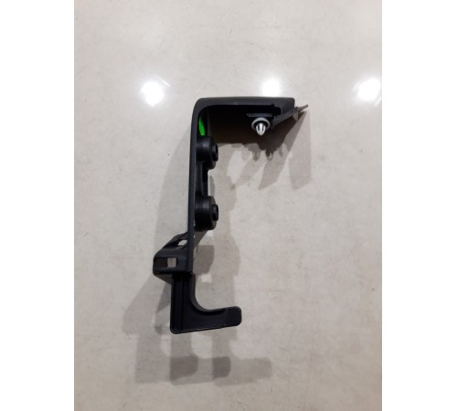 Обшивка багажника правая верхняя