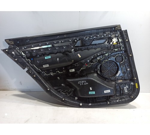 Обшивка двери (задняя правая)