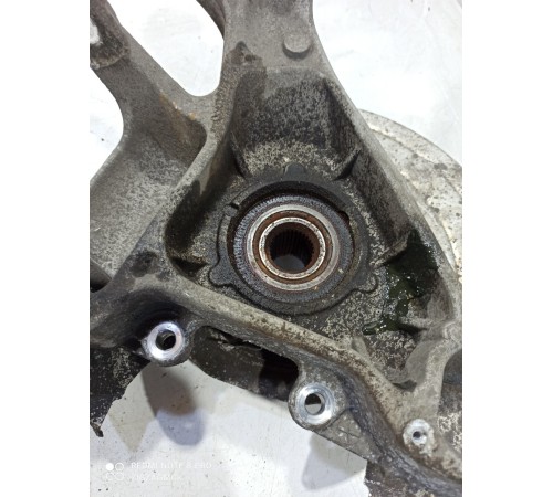 Кулак поворотный задний правый