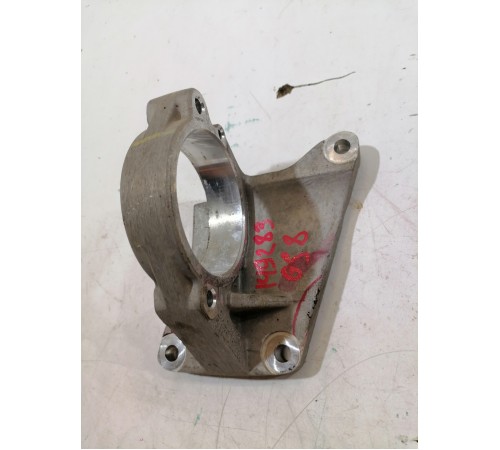 Кронштейн промежуточного вала