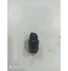 Кнопка центрального замка (передняя правая)