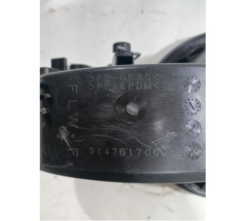 Лючок бензобака