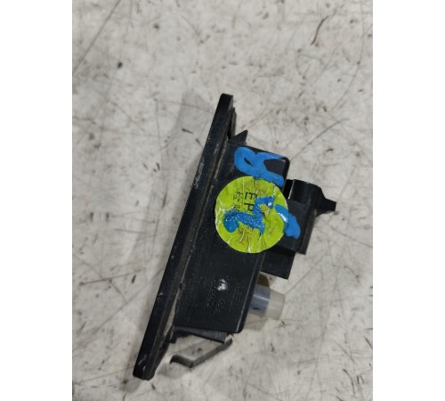 Плафон подсветки номера правый