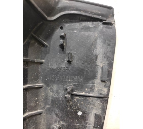 накладка заднего фонаря правая