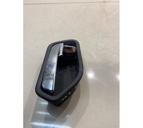 Ручка двери (задняя, левая, внутренняя)