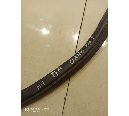 Уплотнитель стекла(правый)