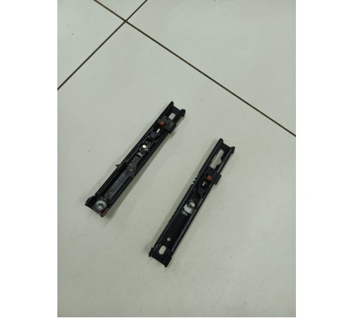 Механизм регулировки ремня безопасности 2шт