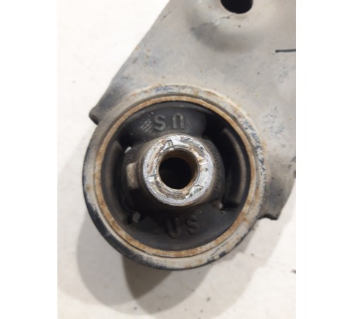 Рычаг подвески передний левый