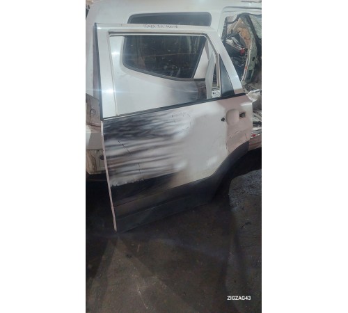 Дверь задняя левая