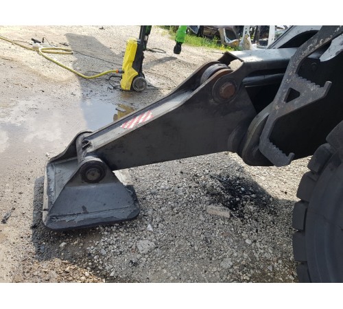 Опорная лапа передняя левая