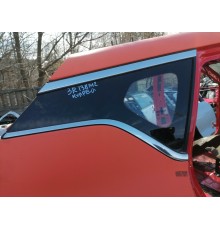 Глухое стекло, форточка заднее правое