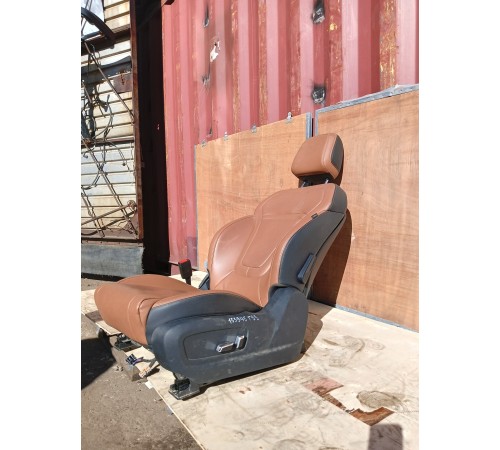 Сиденье переднее левое