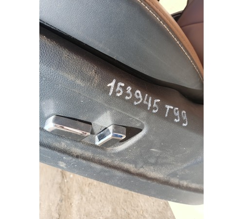 Сиденье переднее левое