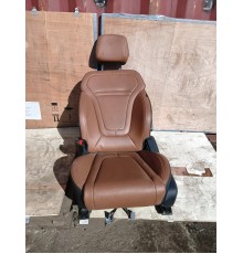 Сиденье переднее левое