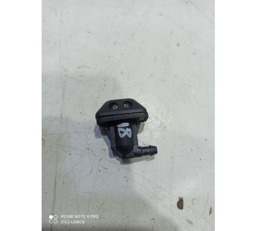 Форсунка омывателя лобового стекла