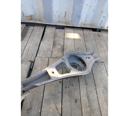 Рычаг подвески задний левый