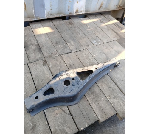 Рычаг подвески задний левый