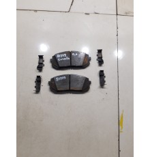 Тормозные колодки(передние левые)