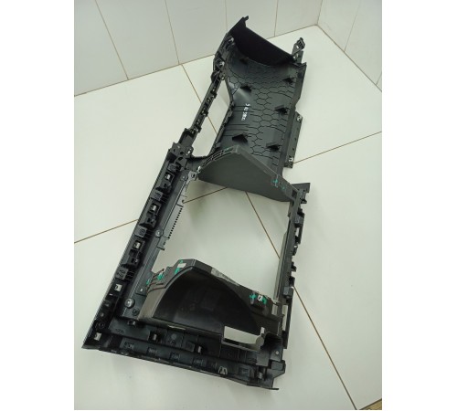 Накладка торпедо правая нижняя