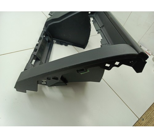 Накладка торпедо правая нижняя