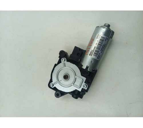 Моторчик люка задний