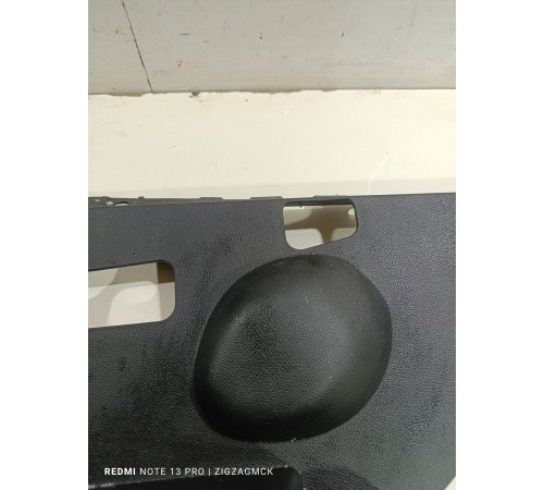 Накладка торпедо правая