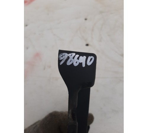 Кронштейн(крепление) усилителя бампера задний правый