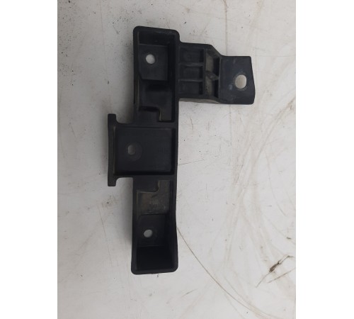 Кронштейн(крепление) усилителя бампера задний правый