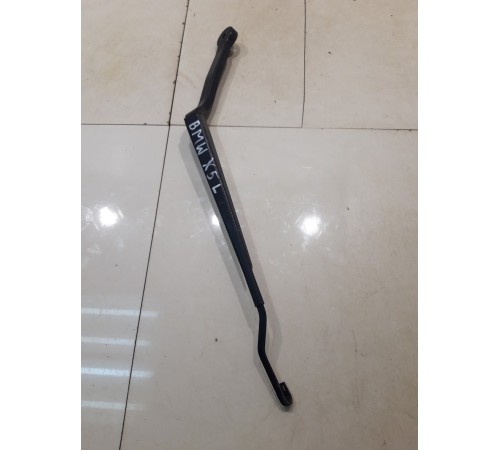 Поводок стеклоочистителя (левый)