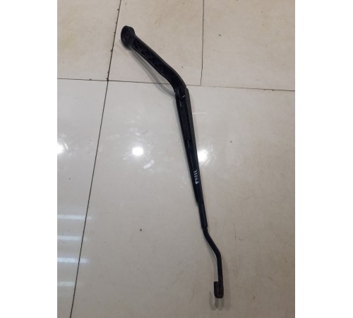 Поводок стеклоочистителя (левый)